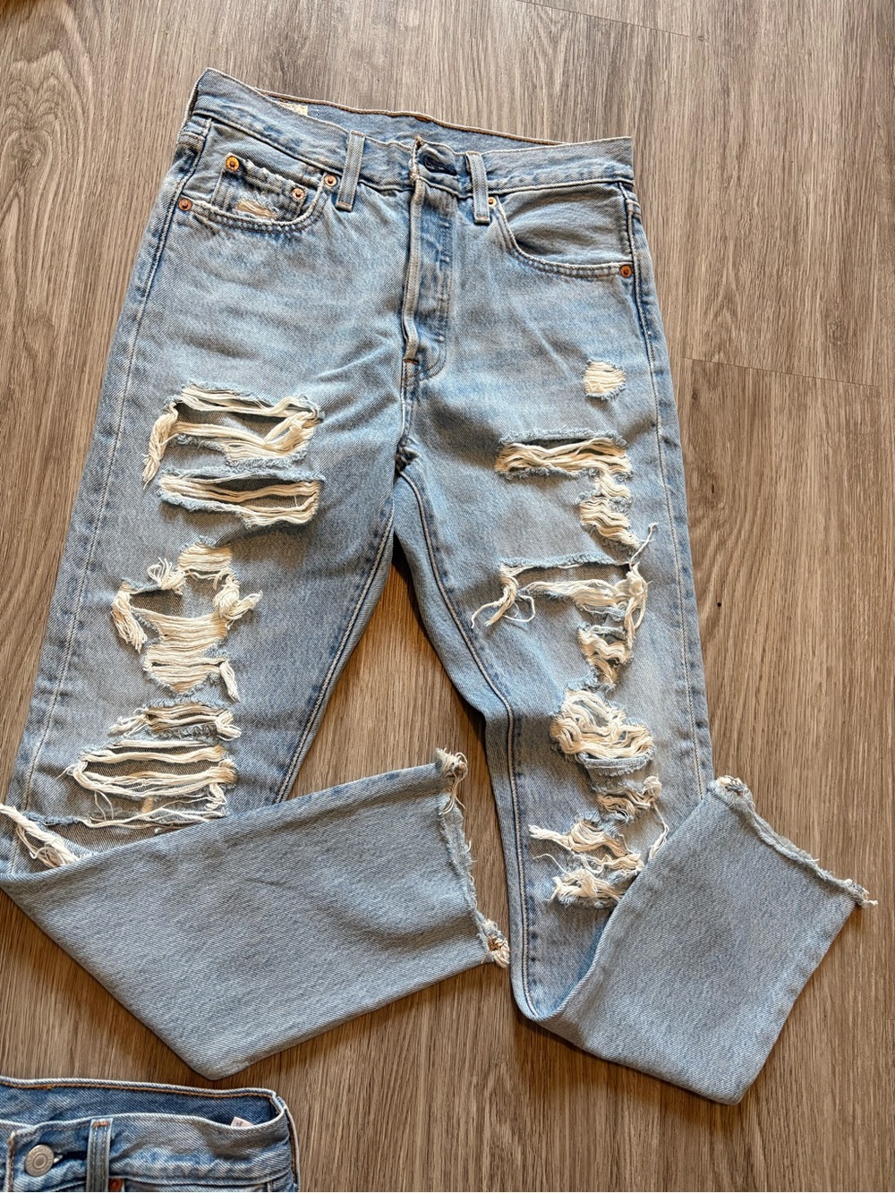 Levis wedgie jean